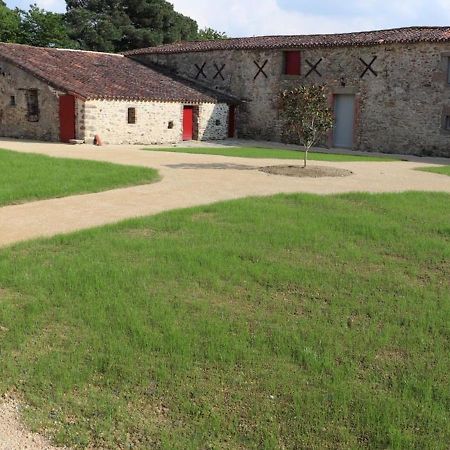 Gite 18Eme Renove Avec Piscine Couverte, Terrasse, Loisirs Et Wifi - 6 Pers. - Fr-1-426-432 Les Herbiers Luaran gambar